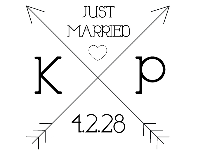The Cross Arrow Just Married rubber stamp is a great and unique way to let everyone know about your special upcoming wedding date!